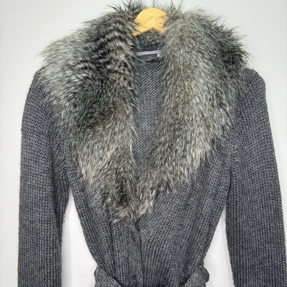 Esprit Faux Fur Collar Wrap Grey Knit Cardigan Belted Size Small - Picture 3 of 14